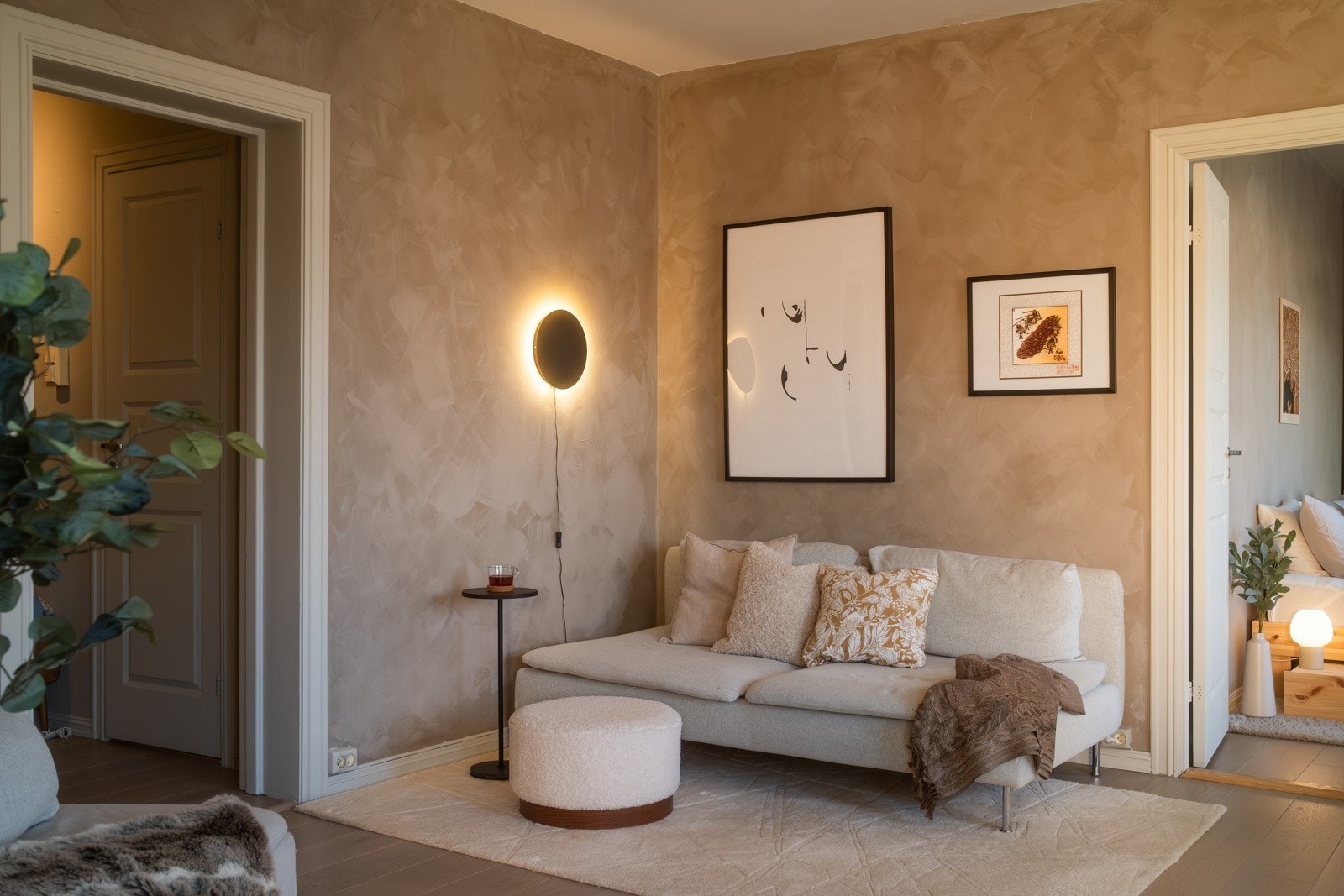 Stuen har gode møbleringsmuligheter. Galleribilde