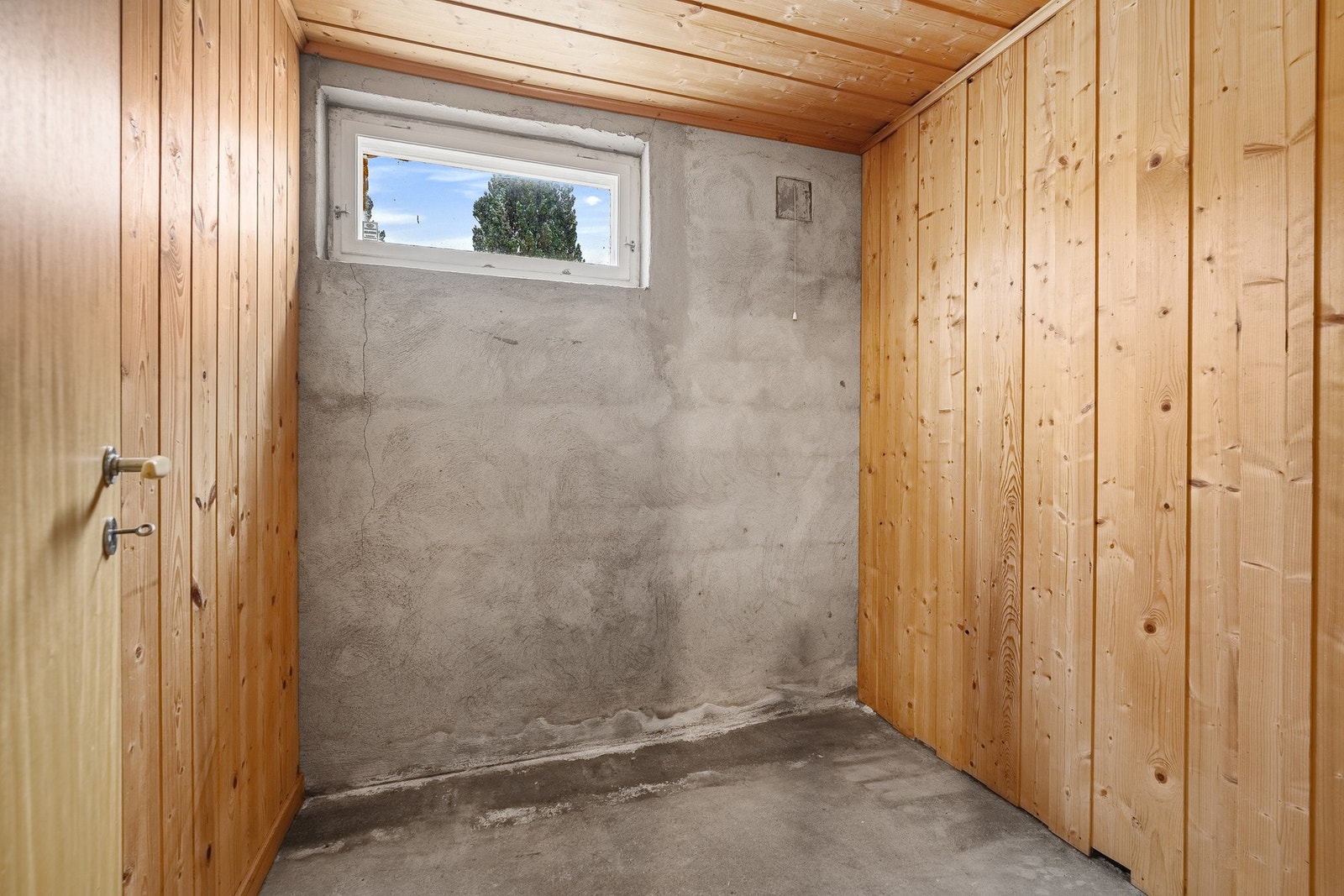 Fra lagringsrom i kjelleretasjen Galleribilde