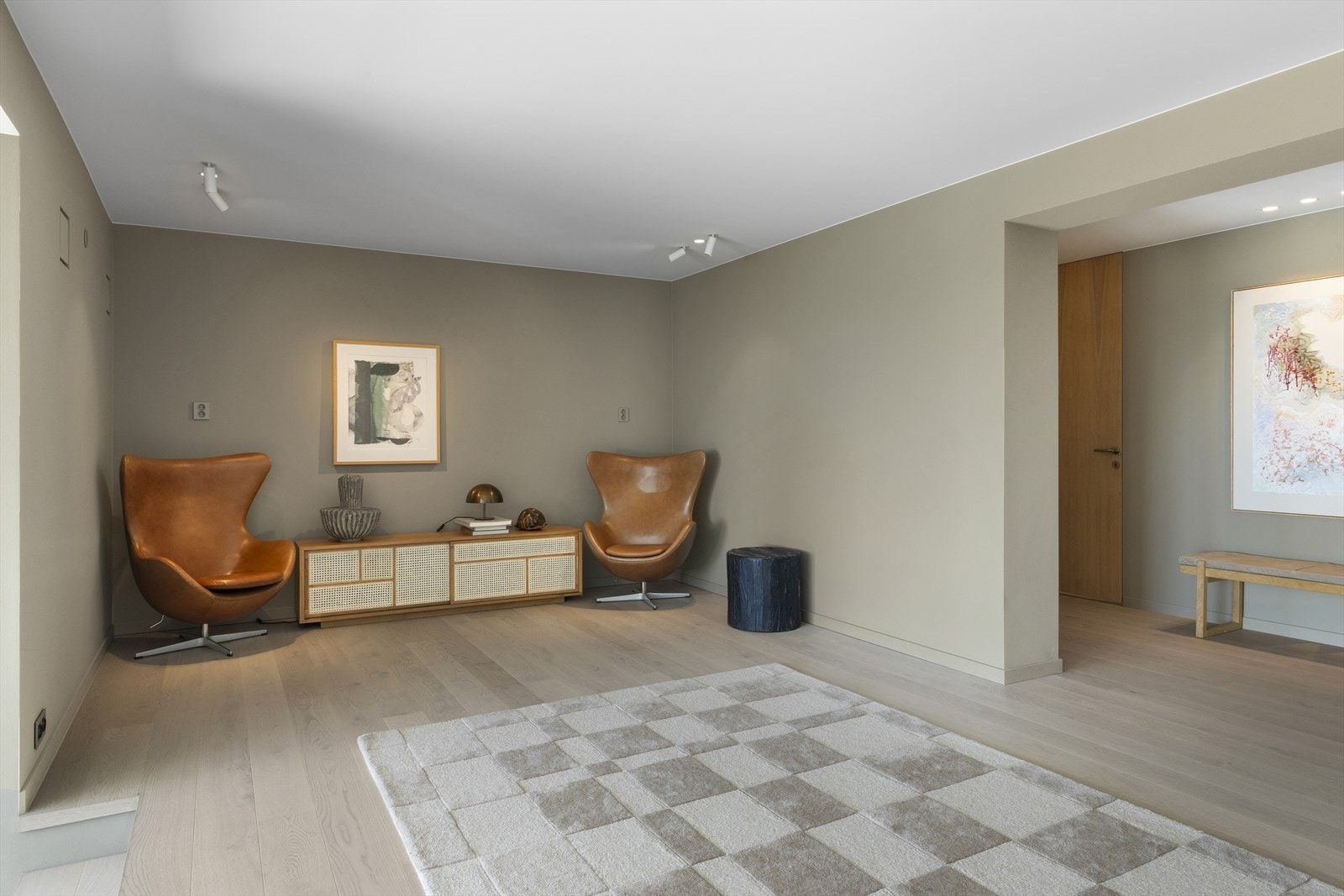 Det er brukt lysdesigner for å skape en god lysløsning og atmosfære Galleribilde