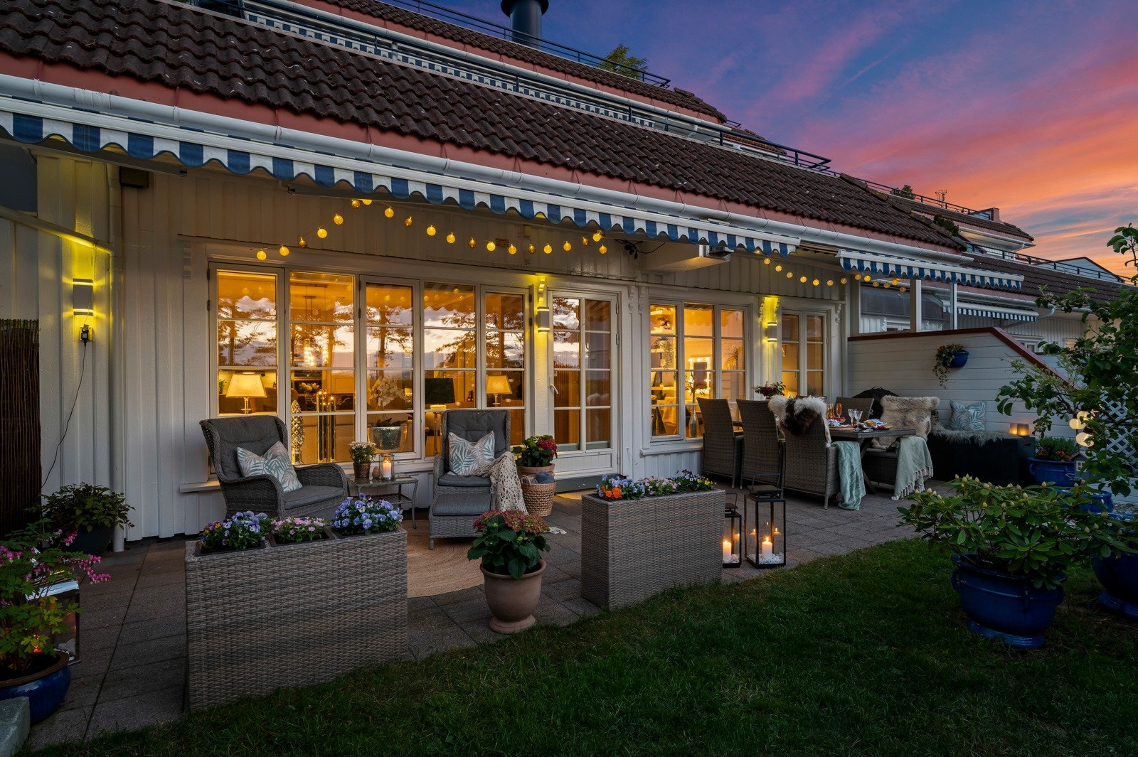 Leiligheten er romslig, med alt på et plan og med en flott uteplass Galleribilde