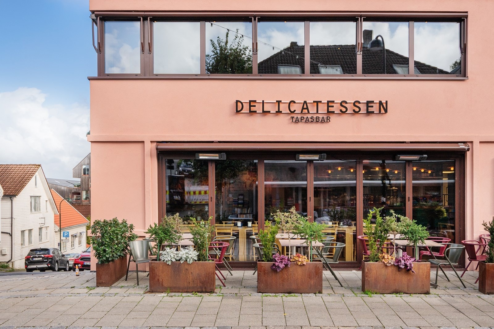 Nyåpnet "Veranda/Delicatessen" ligger i Pedersgadå. Galleribilde