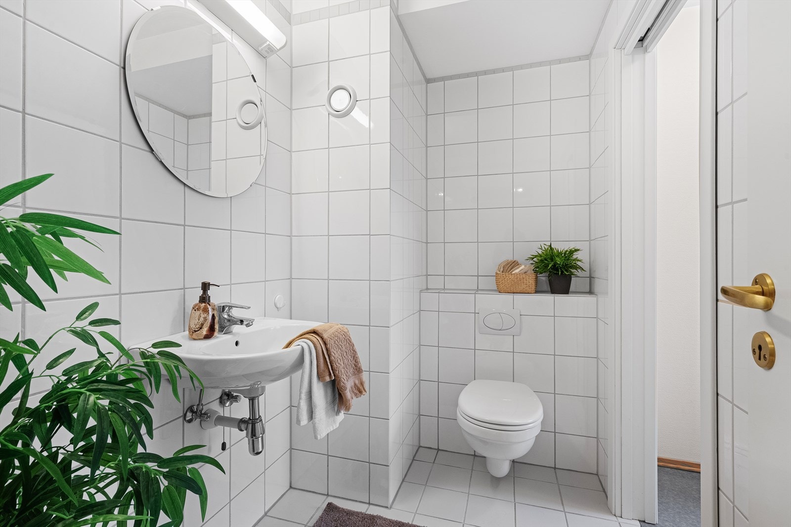 Gjestetoalett. Galleribilde