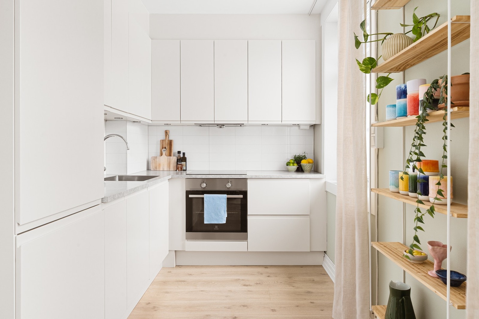 Flott og moderne kjøkken fra kvalitetsleverandøren HTH. Galleribilde