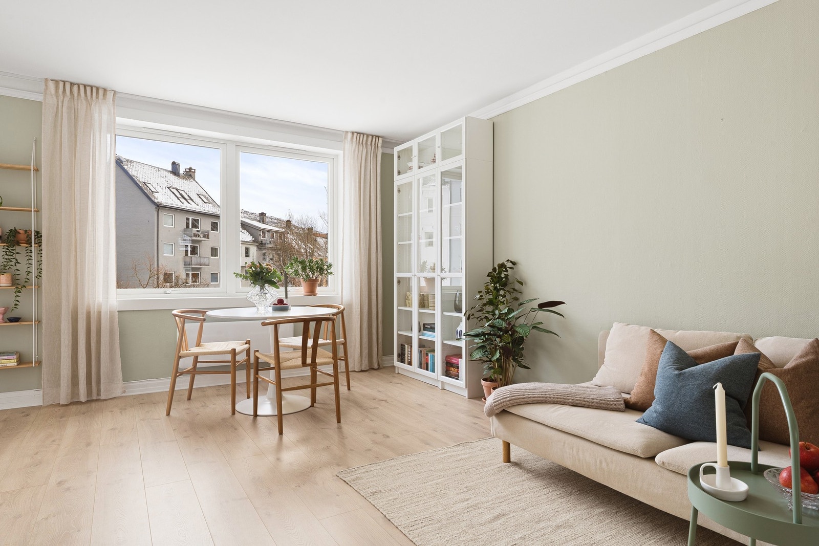 En nydelig 3-roms selveier leilighet med sentral og attraktiv beliggenhet på Kronstad. Galleribilde