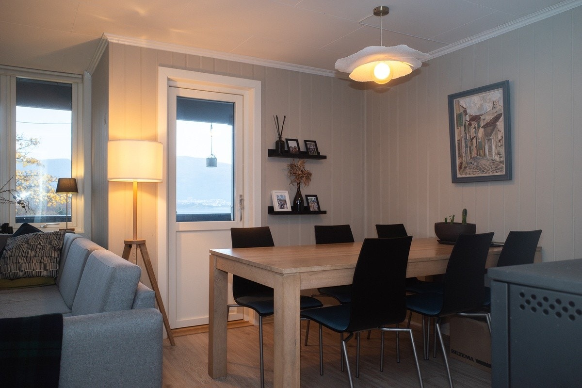 God plass til middagsbesøk Galleribilde