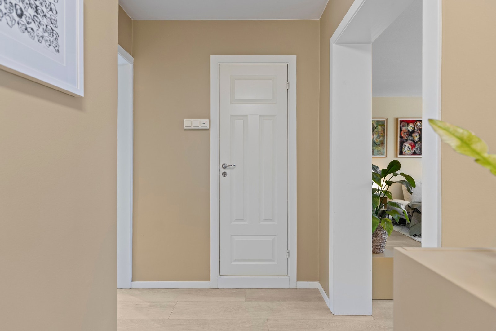 Velkommen inn til en hyggelig visning! Galleribilde