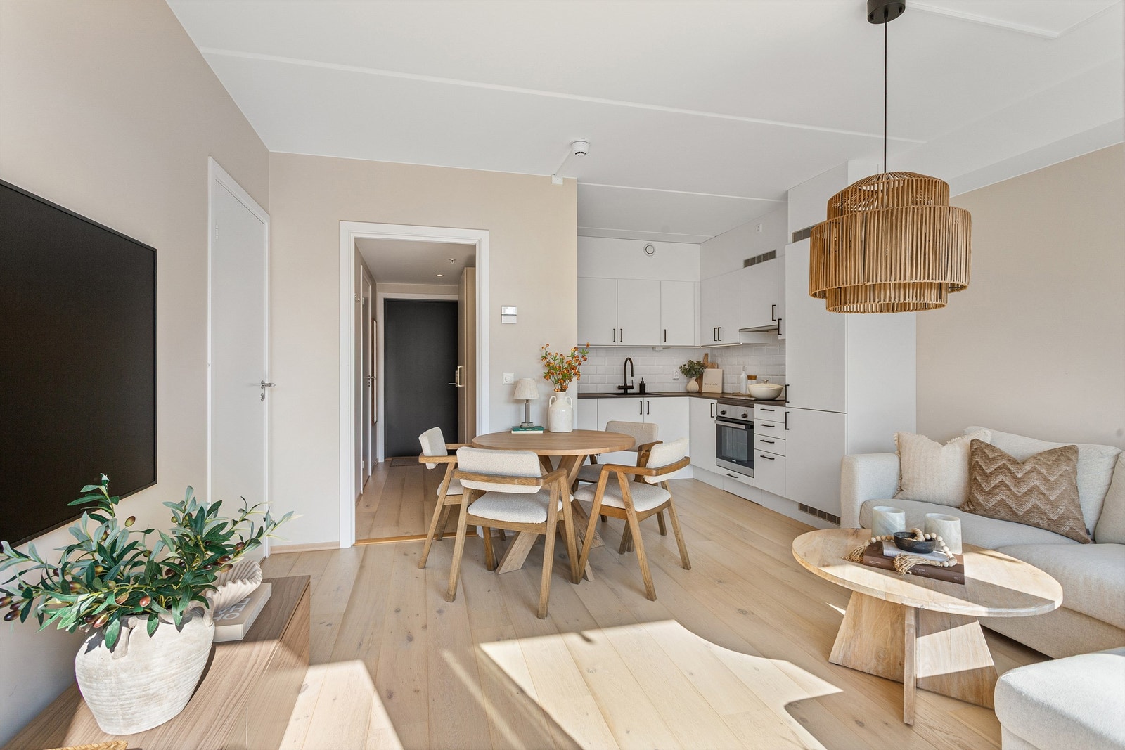 Innbydende og moderne 2-roms leilighet beliggende i 3. etasje. Foto: Ole Thorgeir Solheim Thoresen Galleribilde