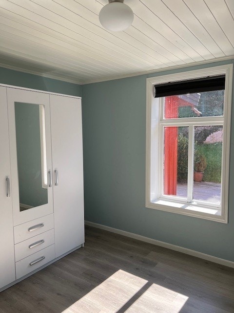 Soverom 2 er også av god størrelse, og er innredet med romslig garderobeskap. Galleribilde