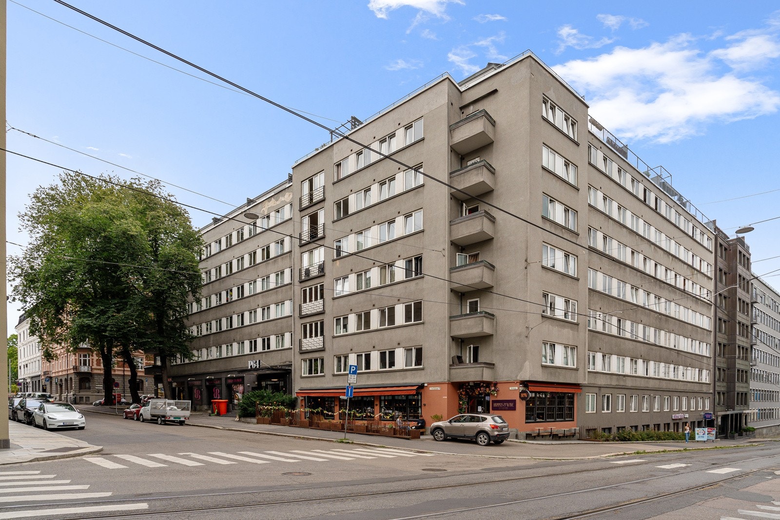 Leiligheten er plassert i blindgate og vender mot rolig bakgård. Galleribilde