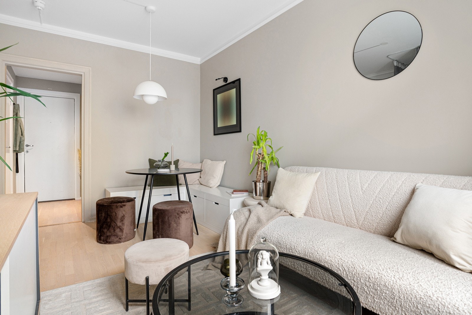 Lave fellesutgifter inkludert fyring, varmtvann og bredbånd - et godt utgangspunkt for førstegangskjøpere. Galleribilde