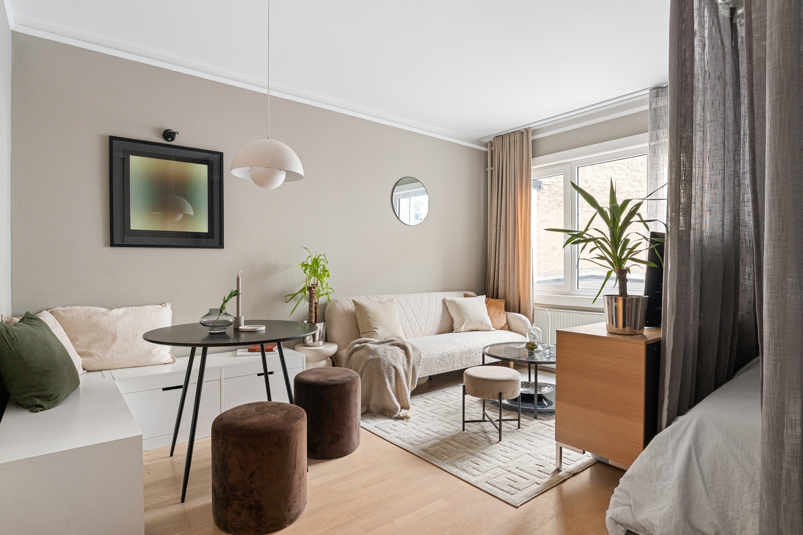 Tor Martin Tinderholt v/Privatmegleren Aksept har gleden av å ønske velkommen til Parkveien 64 - vendt mot rolig bakgård! Galleribilde