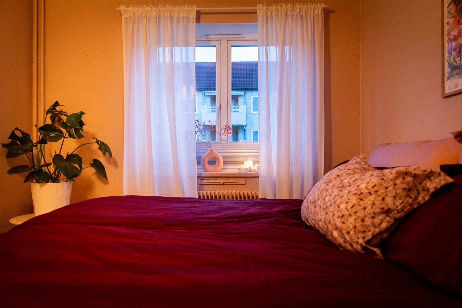 - Store vindusflater som gir rikelig med luft og lys - Galleribilde