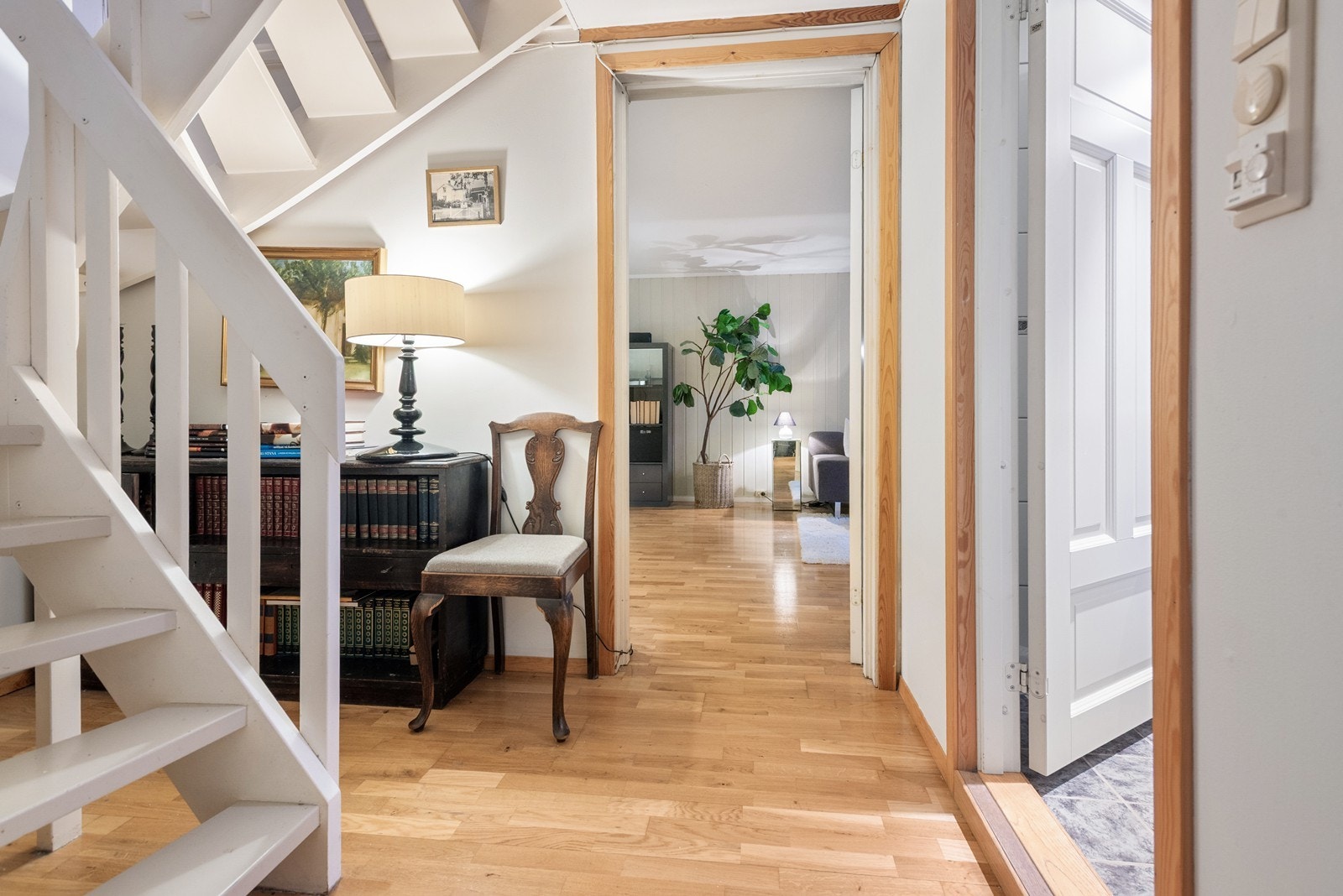 Kjelleretasje. Galleribilde