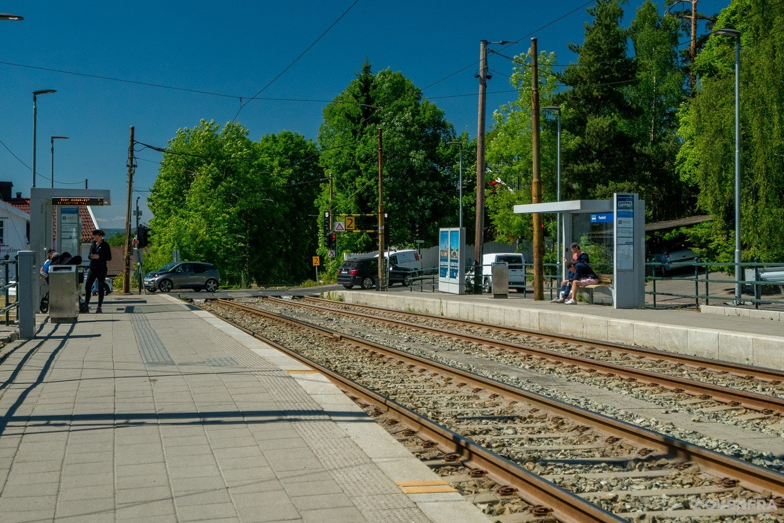 Furulund trikkestopp har du 300 meter fra boligen. Trikk 13 tar deg til sentrum på 12 minutter med avgang hvert 10. minutt. Galleribilde