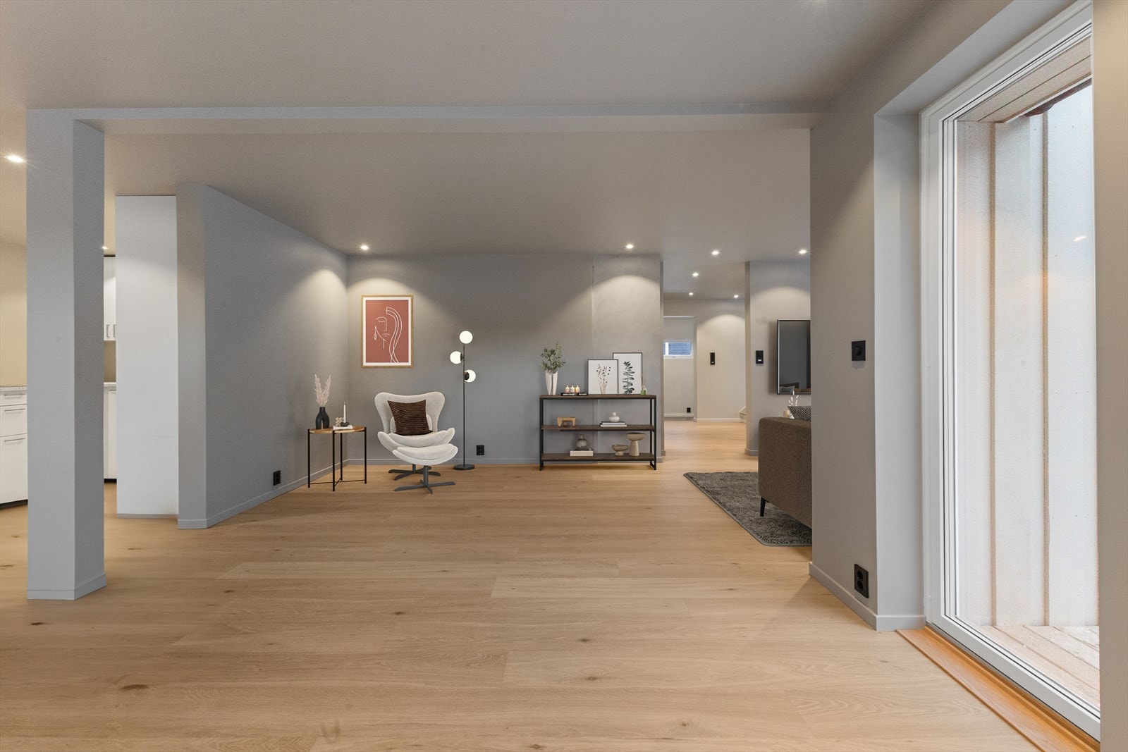 Fra stue eller spisestue mot hall og entre. Galleribilde