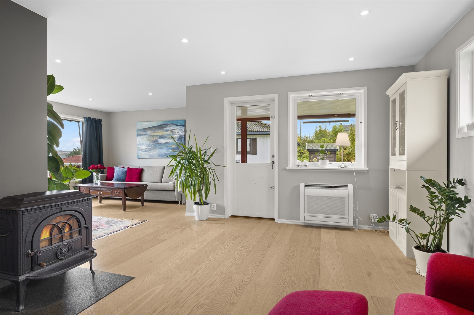 Åpen stue / spisestue med tilgang til terrassen Galleribilde