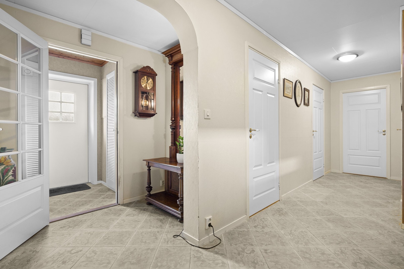 Entre / gang Galleribilde