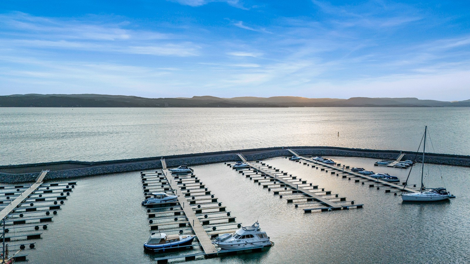 Det maritime preger Spro Havn, og det legges til rette for et aktivt og levende miljø langs vannkanten. Galleribilde