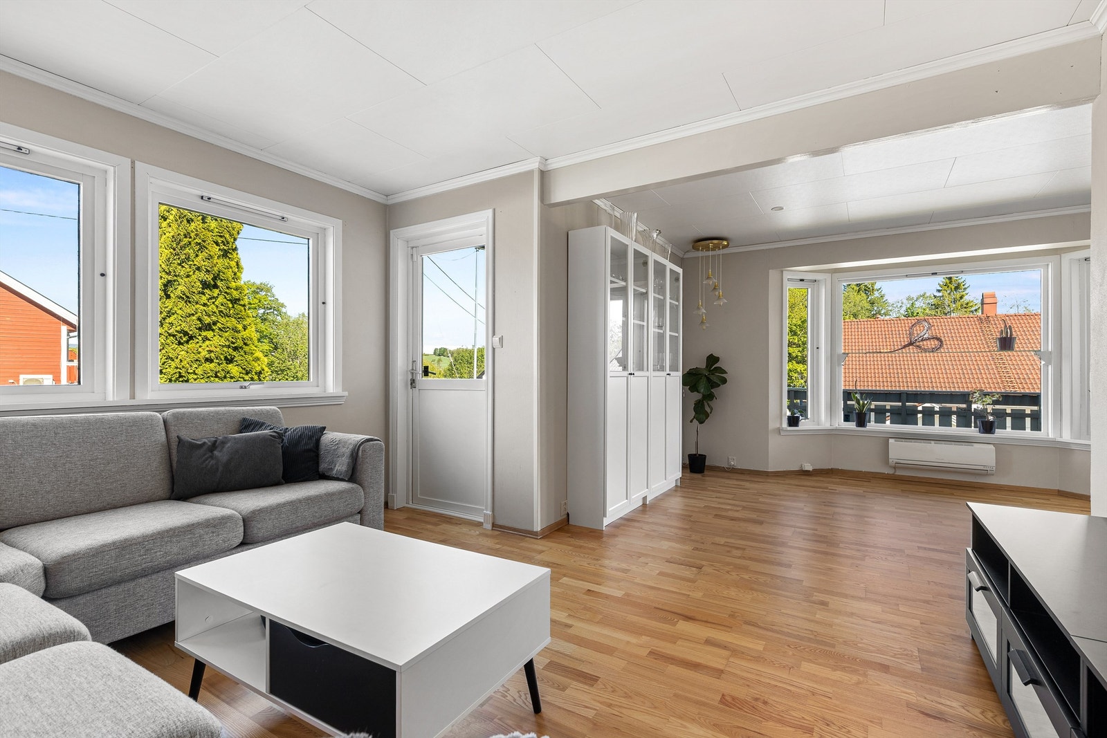 Vannbåren gulvvarme i alle rom i 1. etg og kjeller (unntatt boder) Galleribilde