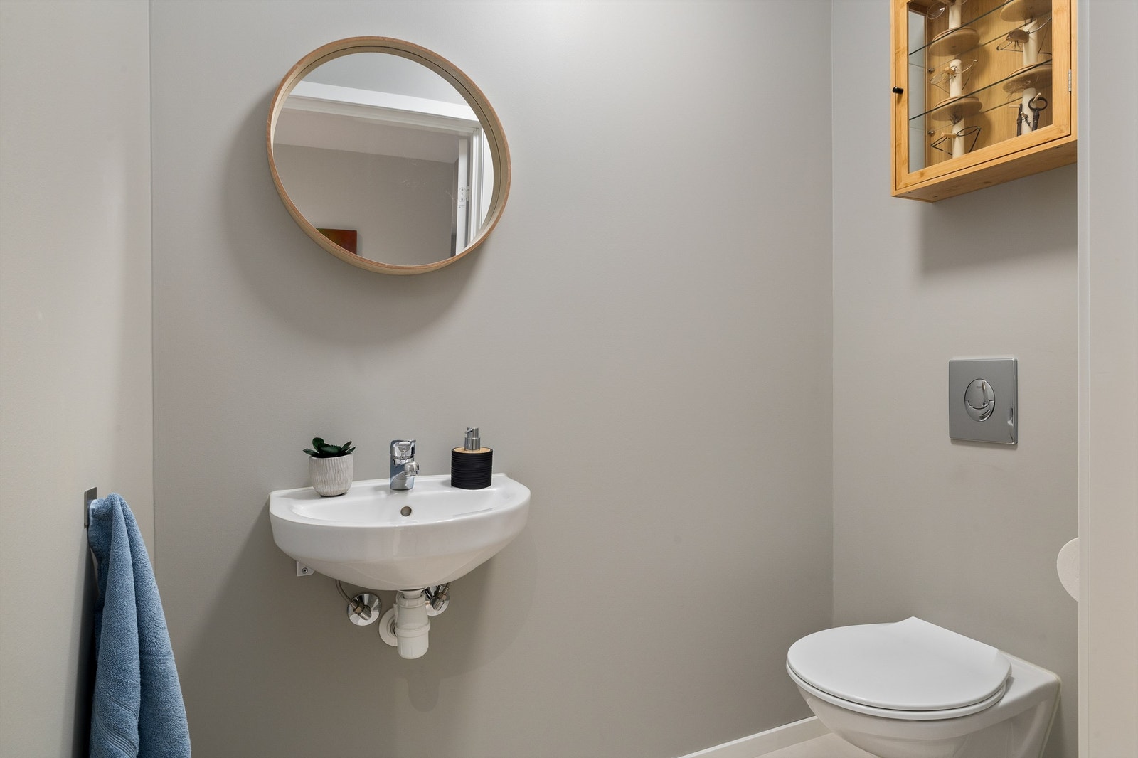 Separat gjestetoalett Galleribilde