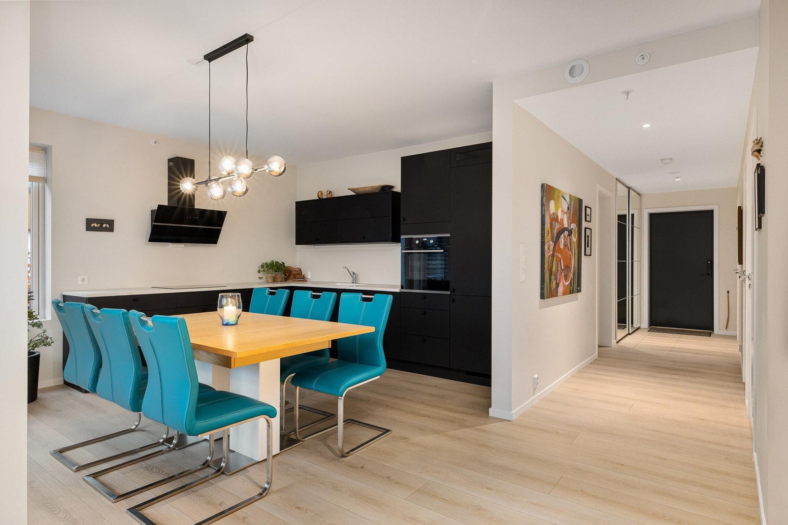 Varme i gulvet i stue og kjøkken Galleribilde