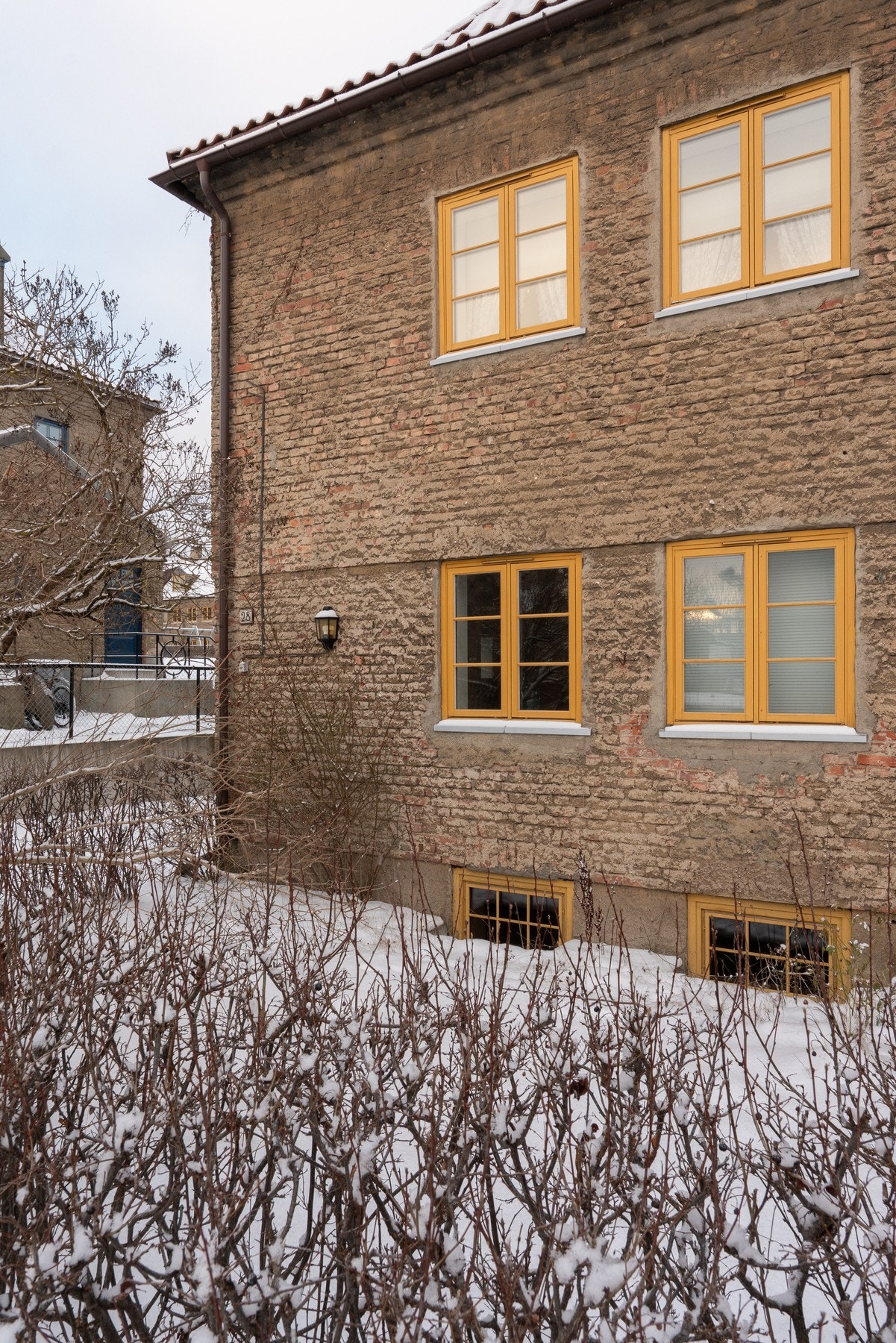 Det er gitt tillatelse til etablering av terrassedør ut til hageparsellen Galleribilde