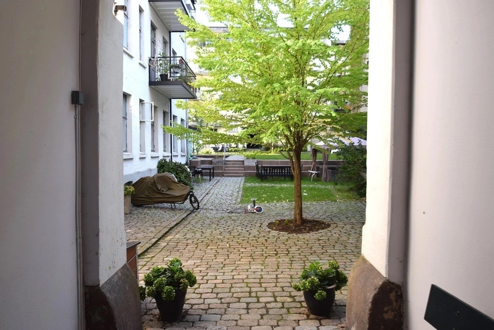 Her bor du i et rolig og sentrumsnært område. Galleribilde