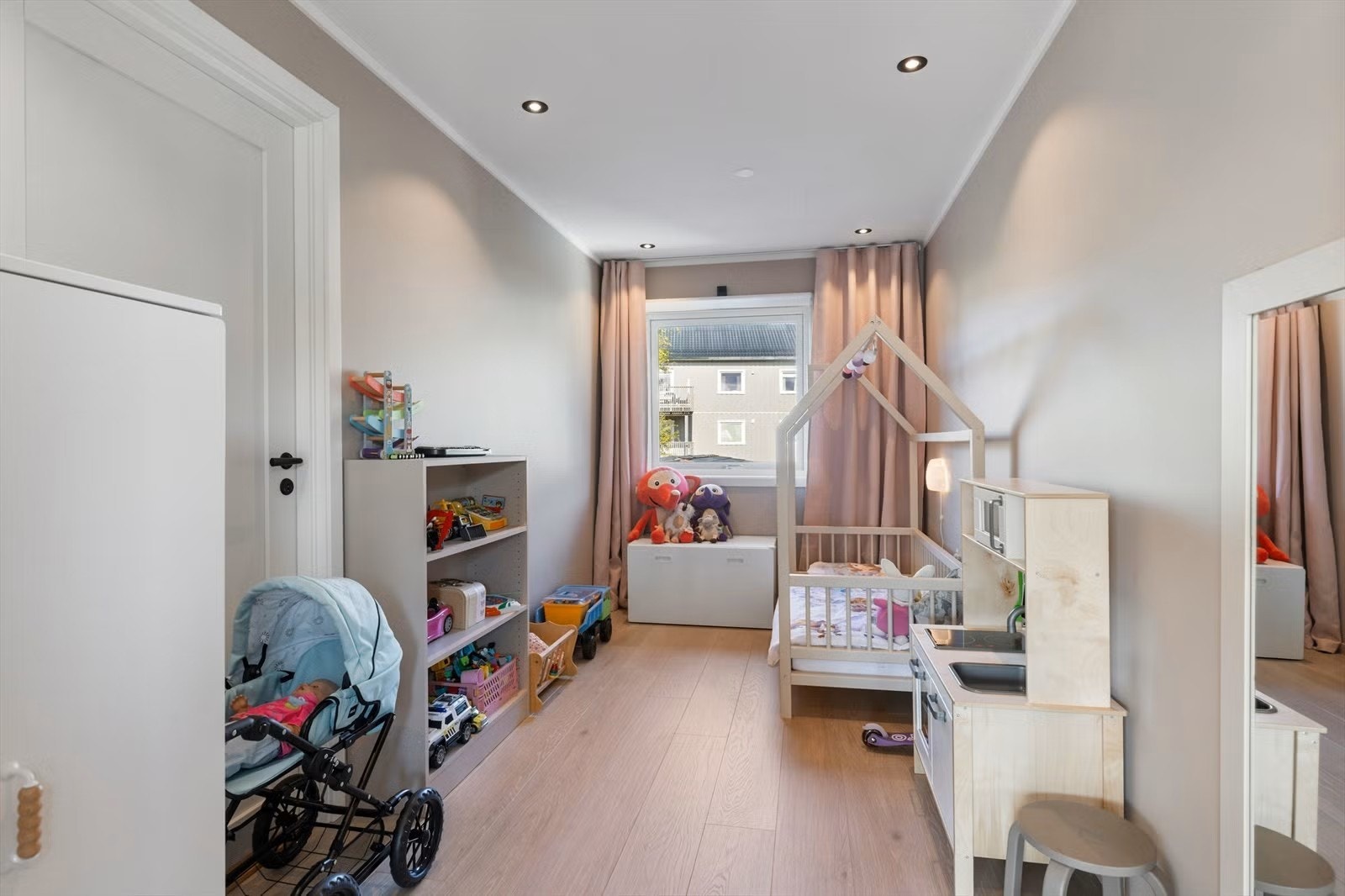 Soverom 4 slik det fremstod tidligere. Galleribilde