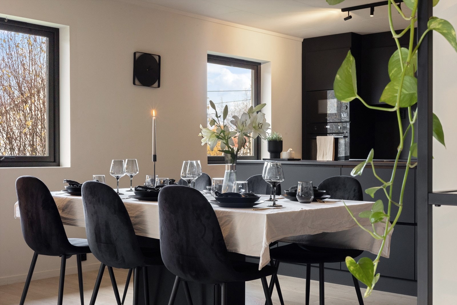 En lekker og renovert bolig - hit kan du flytte rett inn! Galleribilde