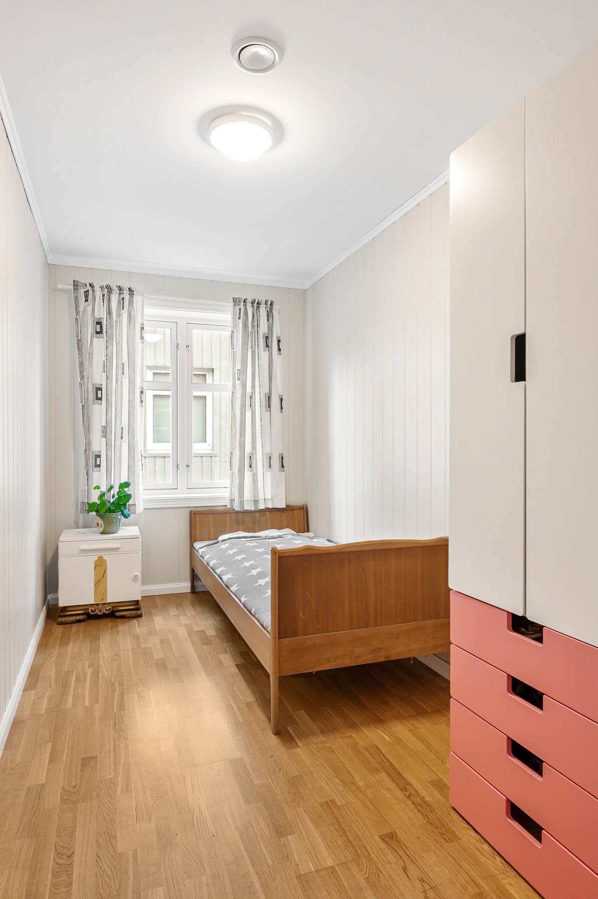 Alle soverommene har plass til dobbeltseng. Galleribilde