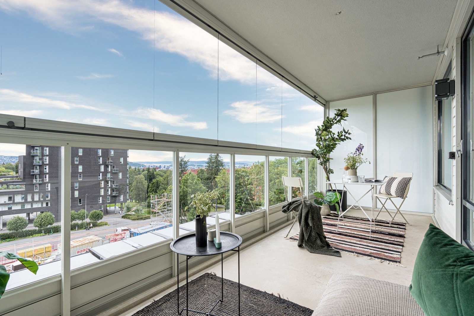 Balkong med utsikt Galleribilde