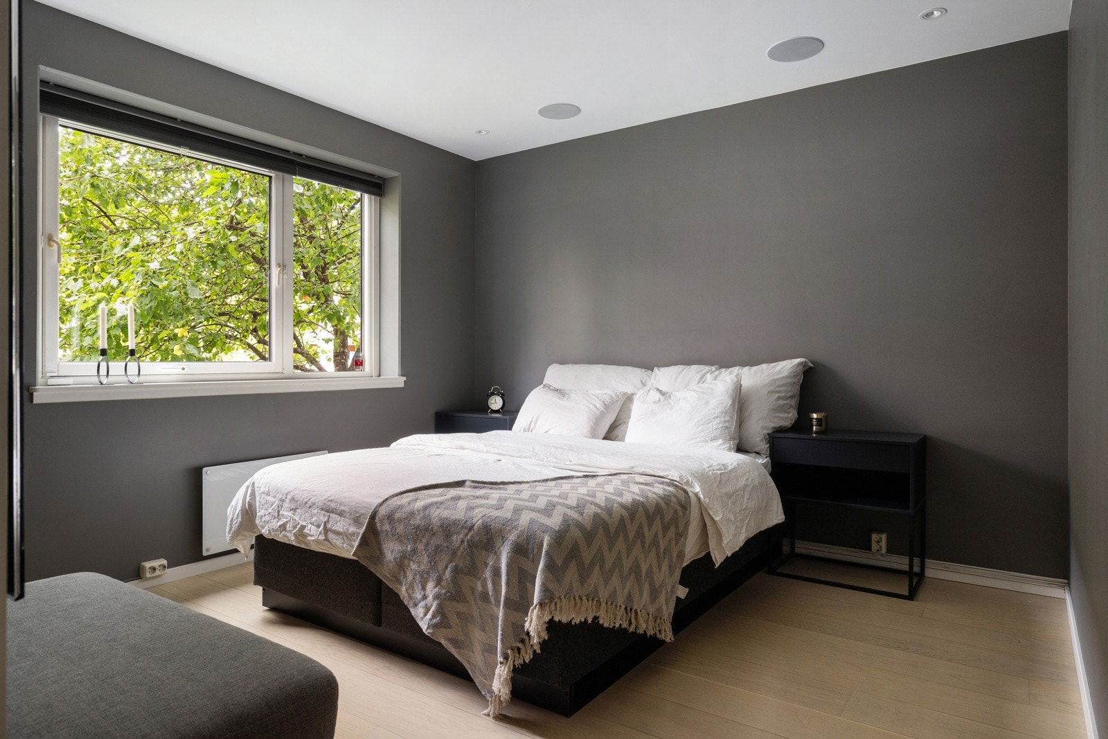 Det er to soverom i leiligheten. Soverom 1 Galleribilde