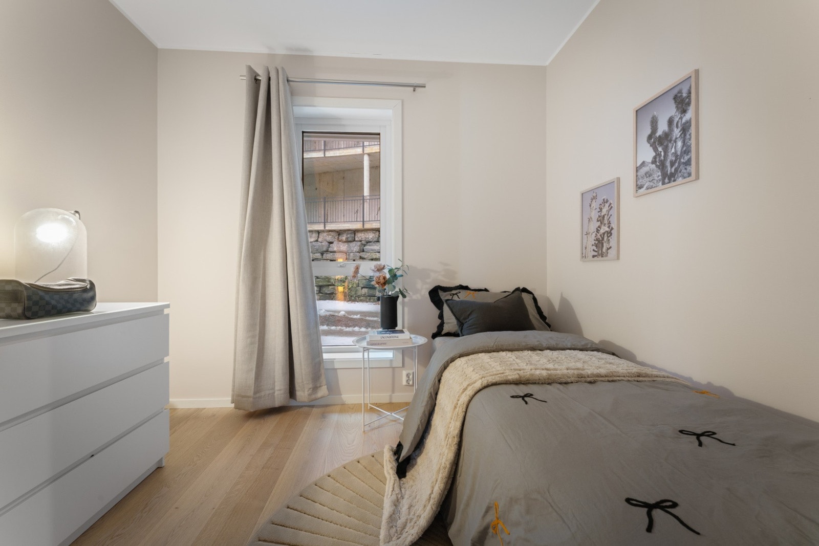 - Rommet er perfekt egnet som barnerom, gjesterom eller kontor - Galleribilde