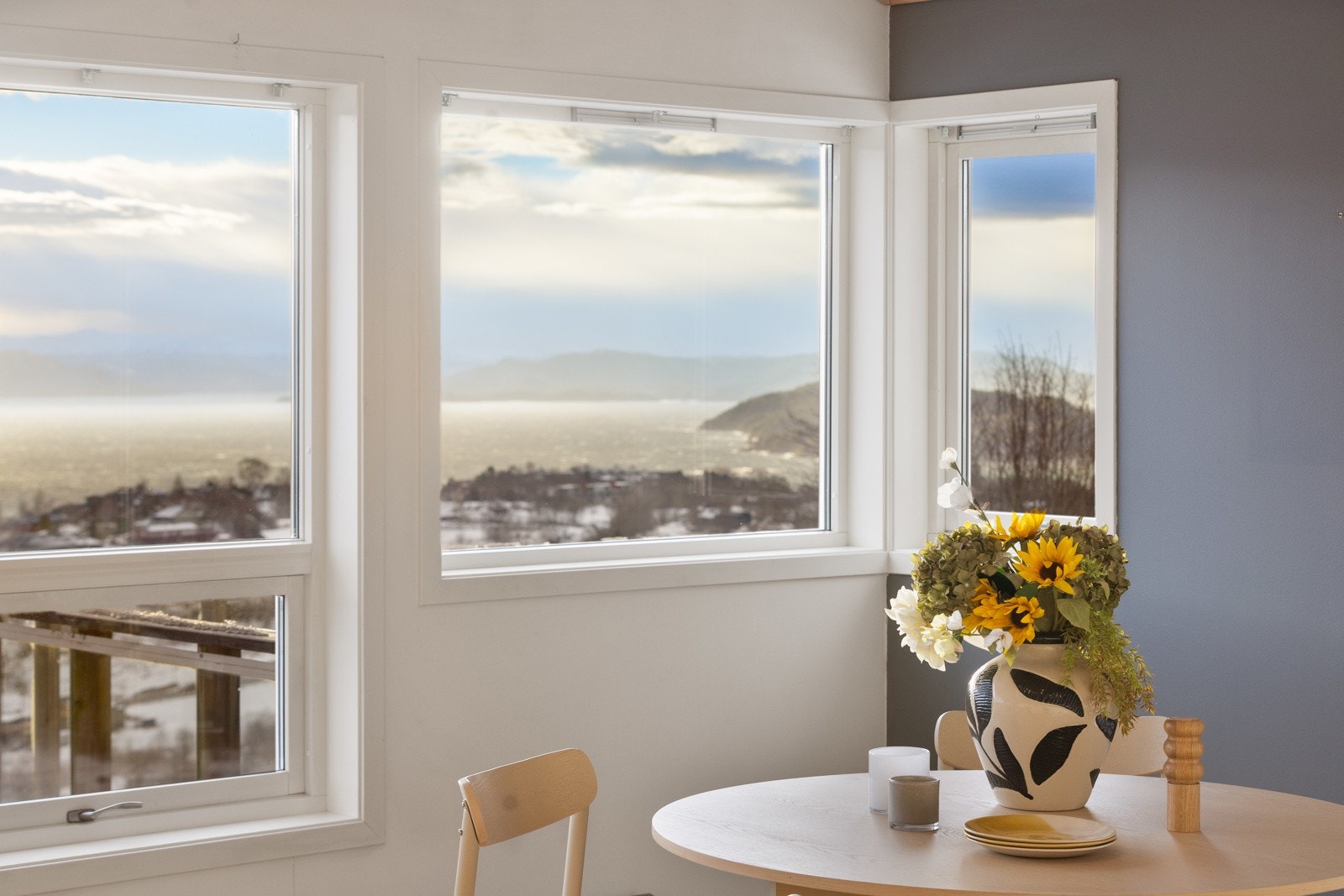 Utsikt fra spisestuen Galleribilde