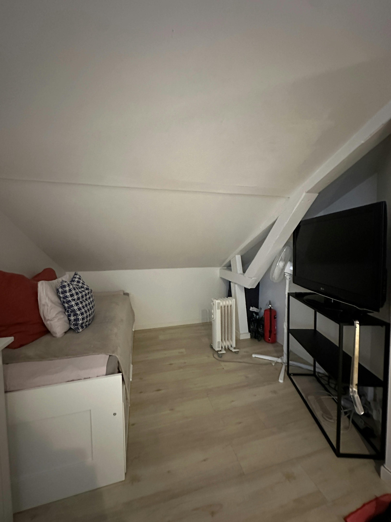 Stue/soverom Galleribilde