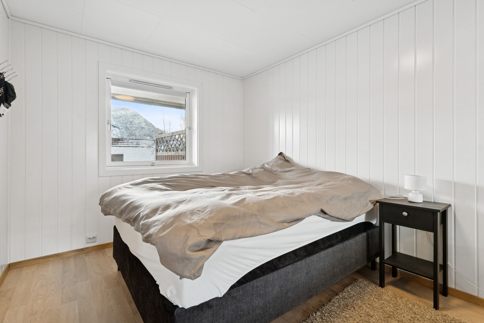 - I leiligheten er det til sammen to soverom, hvorav det ene blir brukt til kontor/studio - Galleribilde