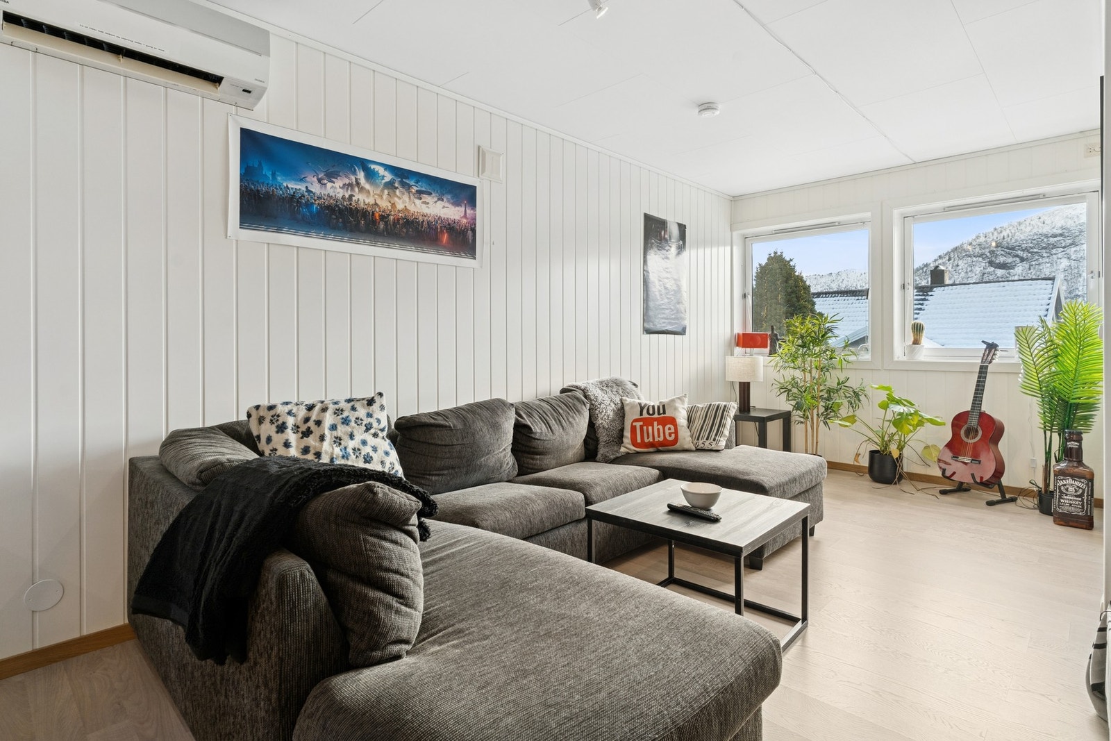 - Vi tar turen ned til kjellerleiligheten, denne generer gode leieinntekter - Galleribilde