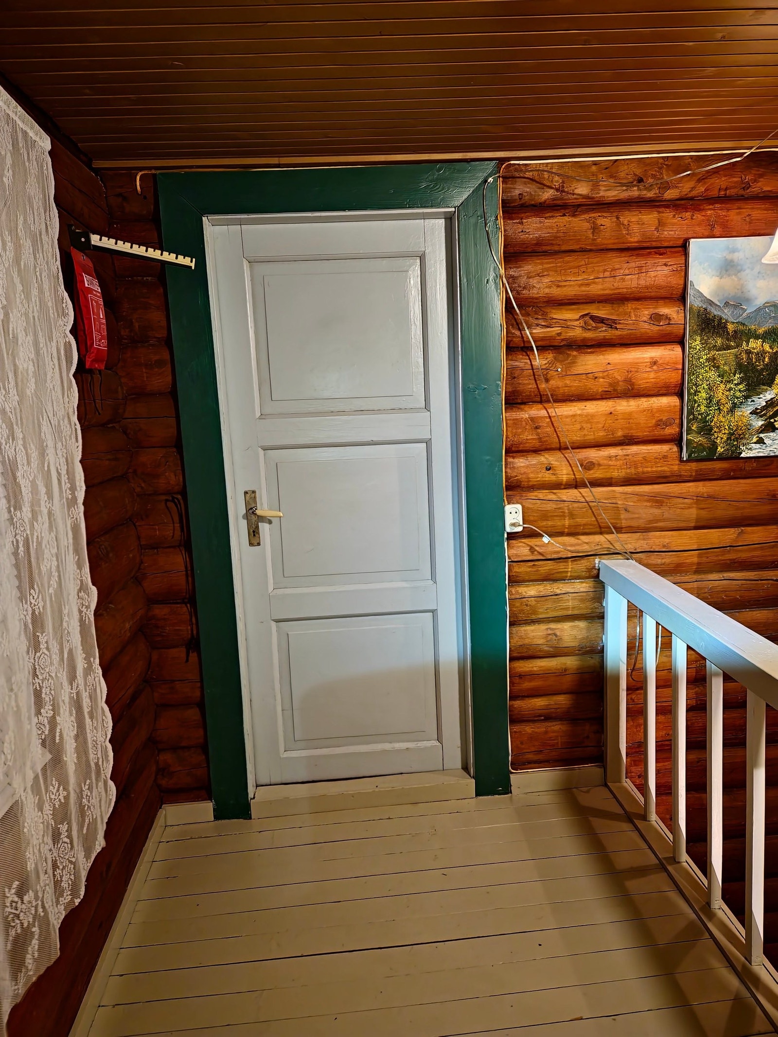 Trapperom 2. etg. Dør mot soverom nr 2. Galleribilde