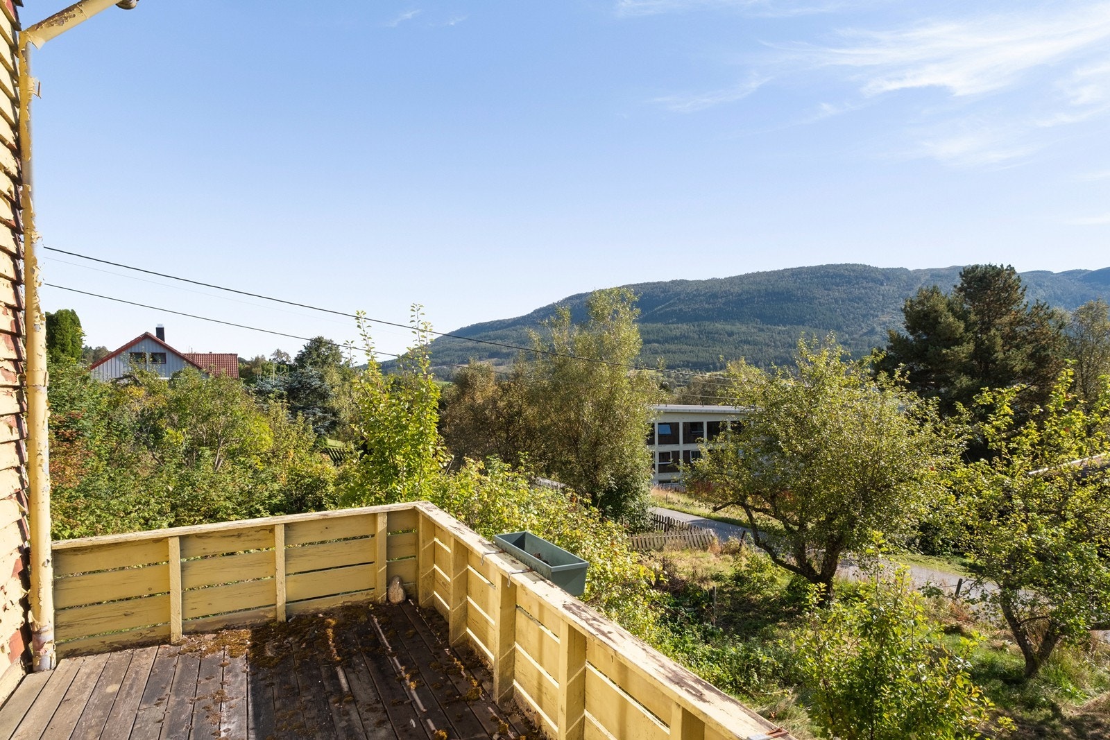 Fra stue er det direkte utgang til veranda. Galleribilde