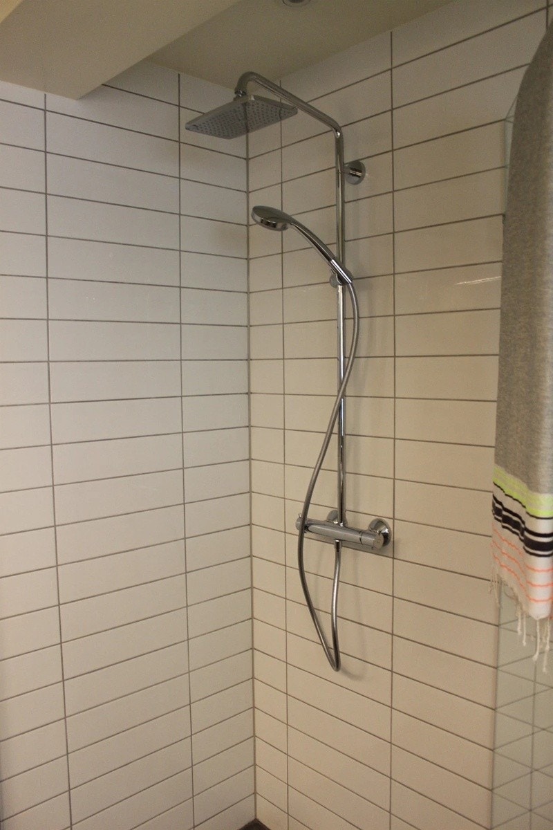 Dusjsone Galleribilde