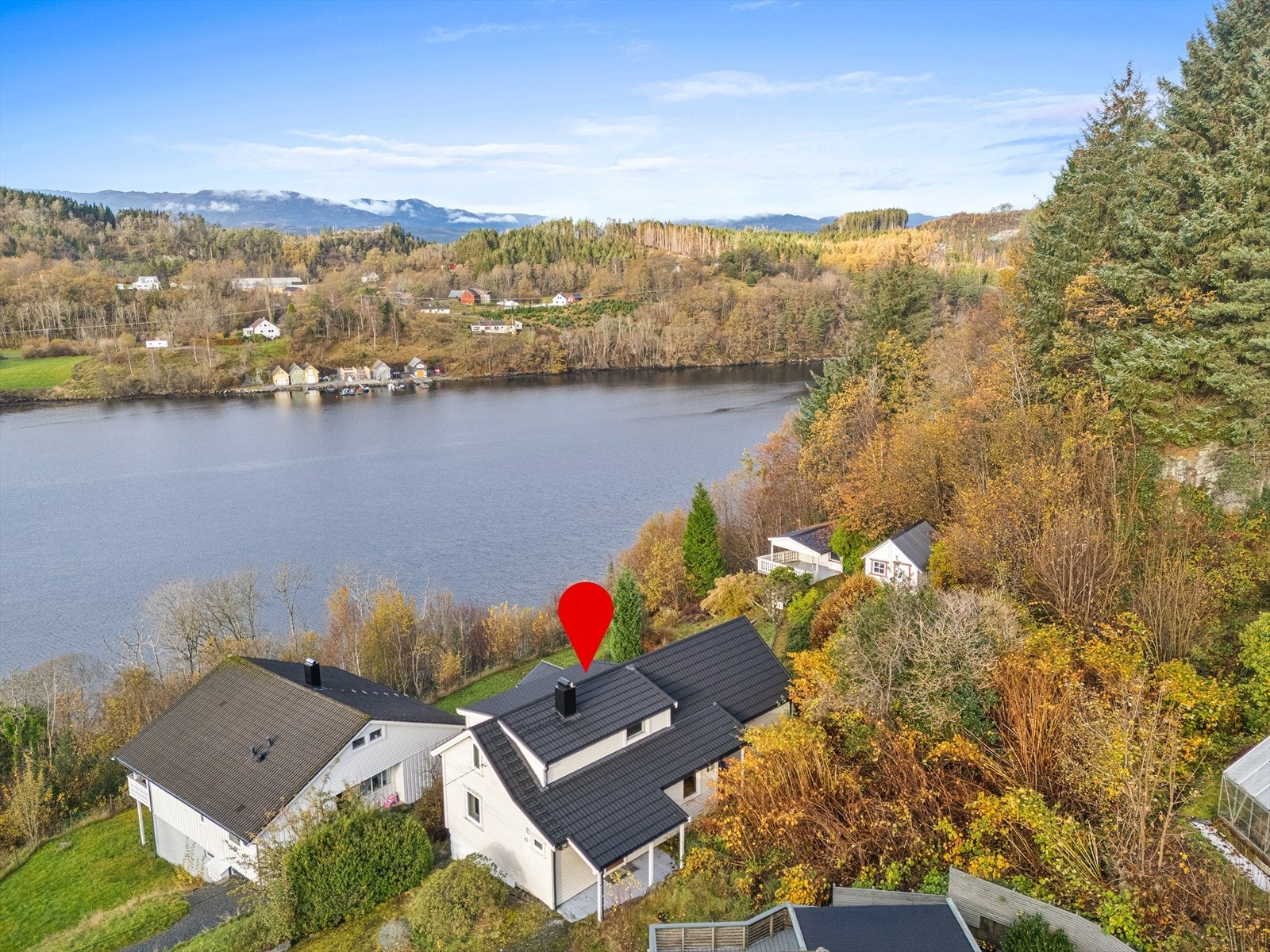 Velkommen til Brattavegen 43! (Foto: Studiovest (Aleksander Koløy) Galleribilde