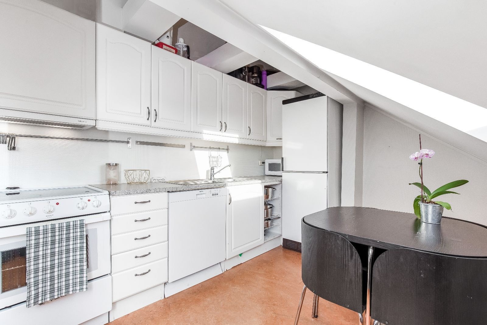 Kjøkken (FØR oppussing) Galleribilde