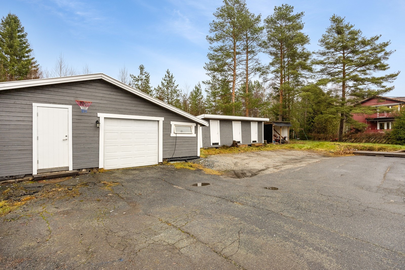 Høstbilder fra Einerhaugveien 24. Galleribilde