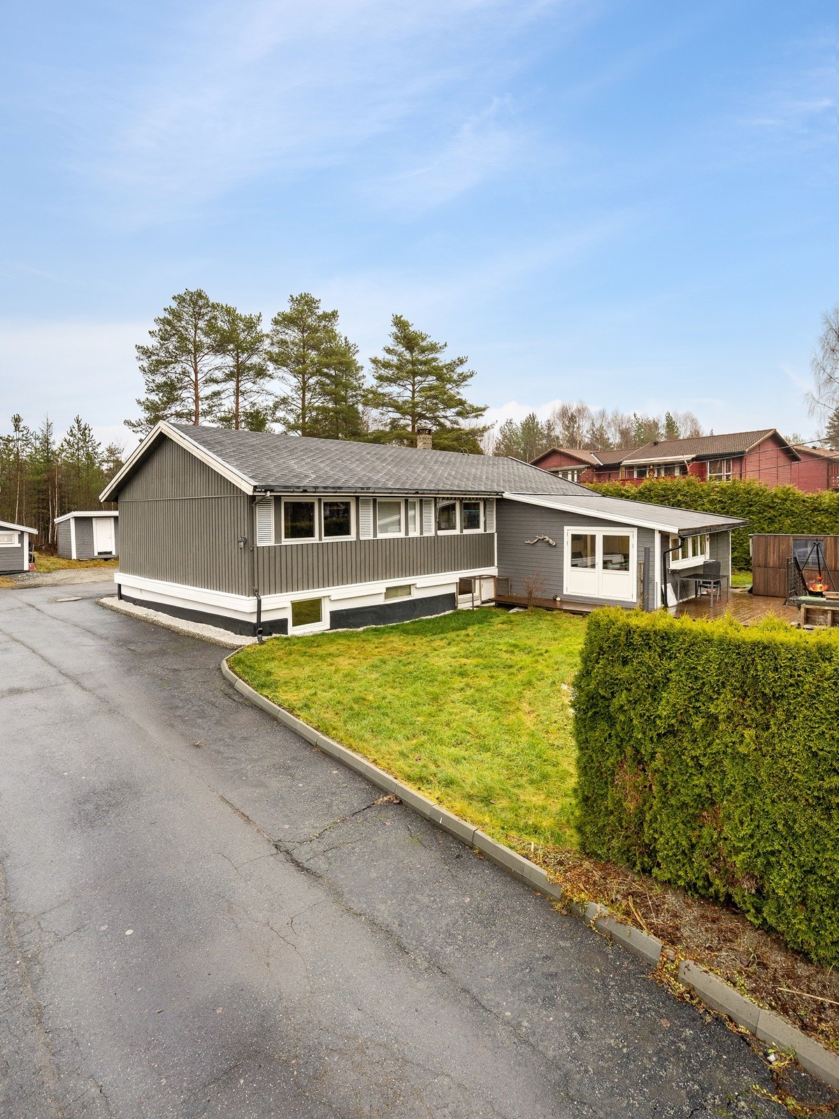 Høstbilder fra Einerhaugveien 24. Galleribilde