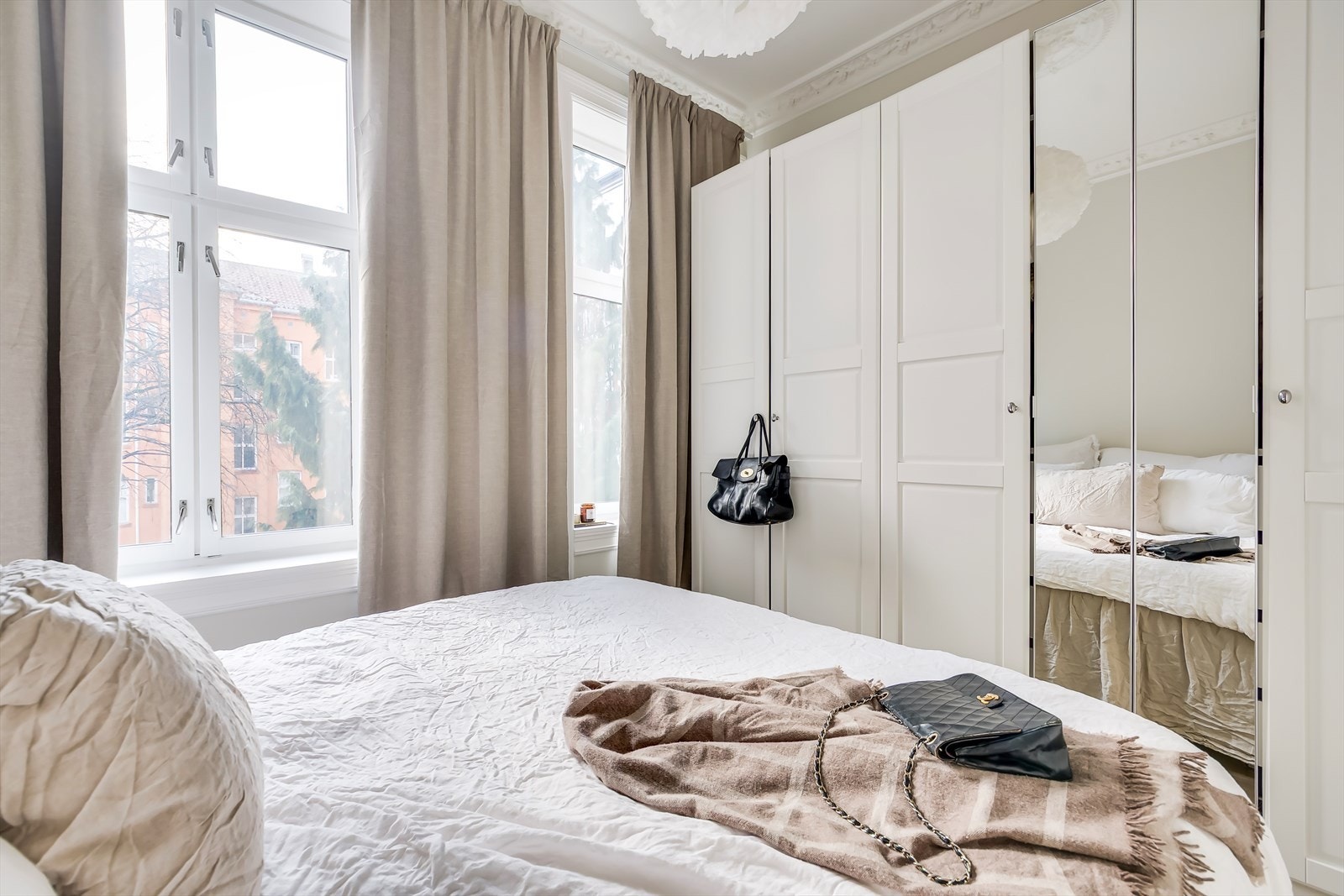 Svært godt med garderobeplass Galleribilde