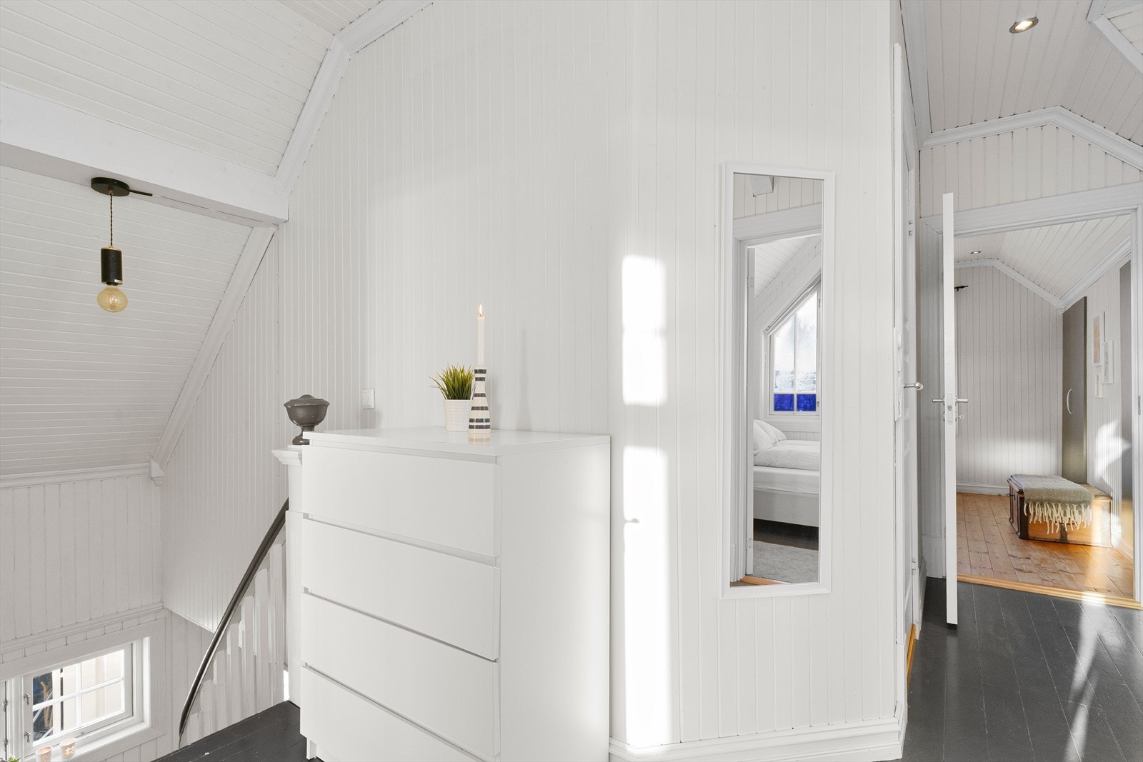 Videre kommer man opp i andre etasje. Galleribilde