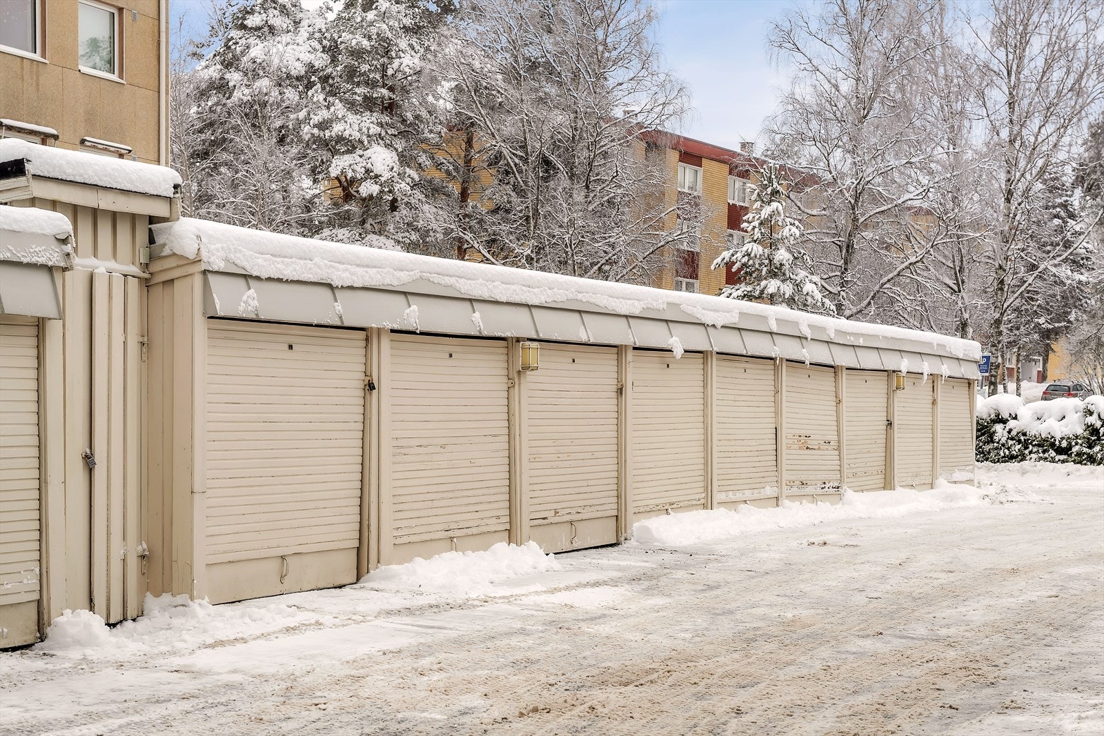 Borettslaget leier ut garasjeplasser etter venteliste. Galleribilde