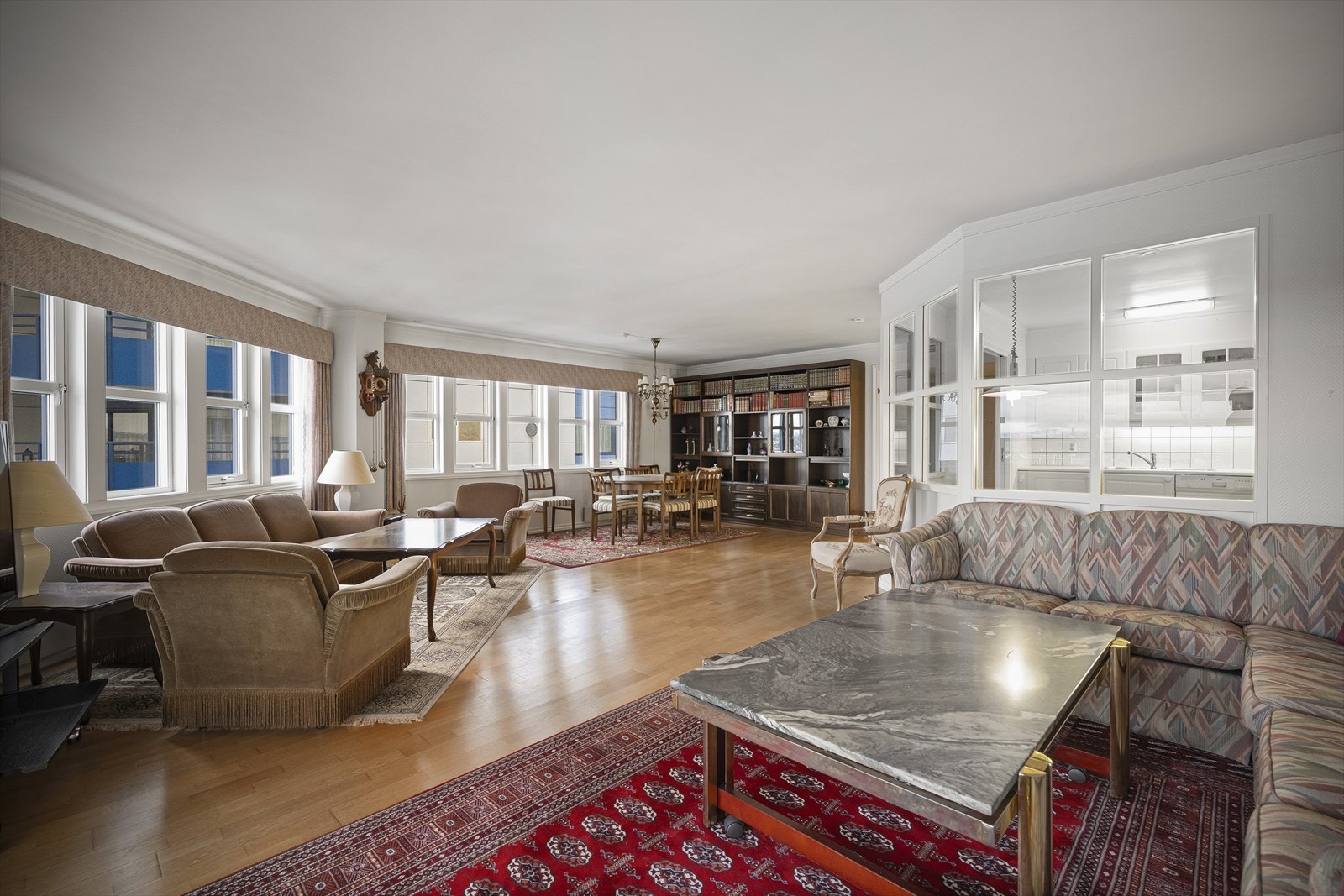 EiendomsMegler 1 v/ Fredrik Simonsen presenterer St. Olavs gate 9 Galleribilde