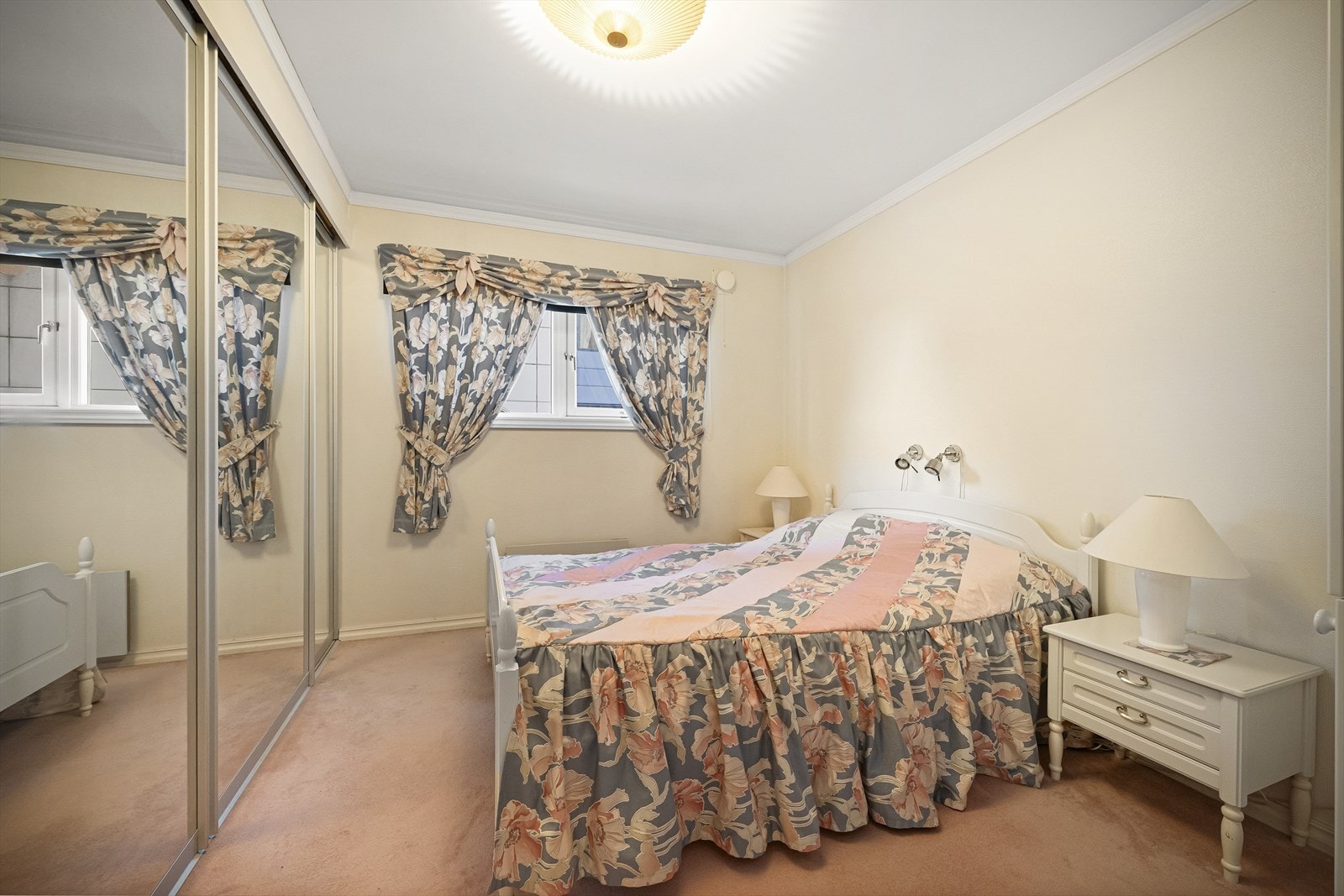 Soverom med plass til garderobe Galleribilde