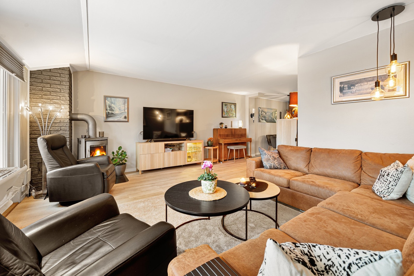 I tillegg til vedfyring ble det også montert varmepumpe i 2024. Galleribilde